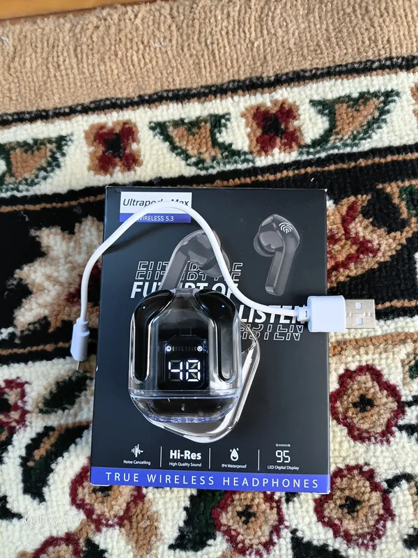 Беспроводные наушники Pods pro 2, Air31. Беспроводные наушники Pods pro 2, Air31.