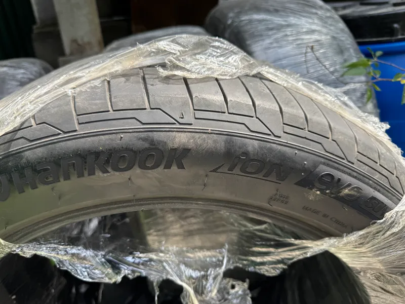 Hankook iON suv R20 245/45, 265/45 sotaman 1 Hankook iON suv R20 245/45, 265/45 sotaman 1