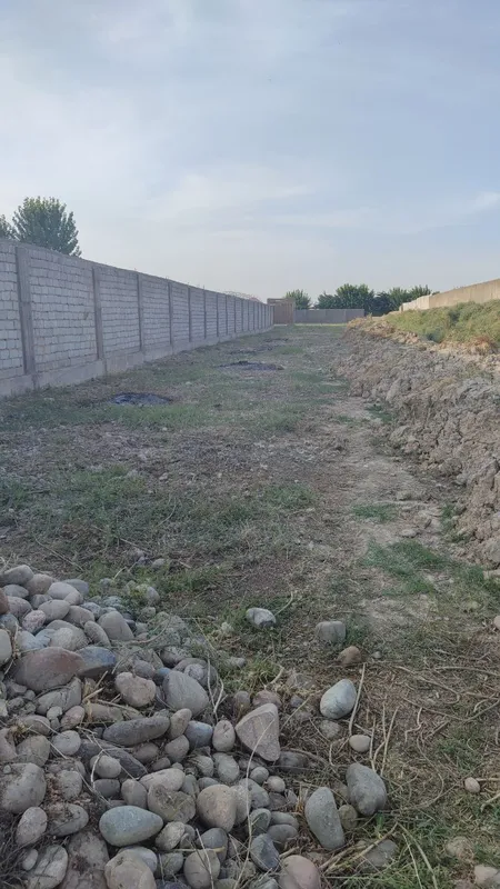 В Янгиюле срочно продаётся дешёвый участок, мой 4 В Янгиюле срочно продаётся дешёвый участок, мой 4