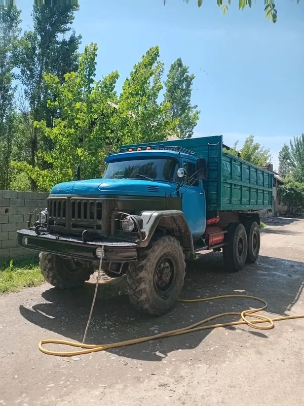 Zil 131 sotiladi moshina yangi terib chiqilgan 2 Zil 131 sotiladi moshina yangi terib chiqilgan 2