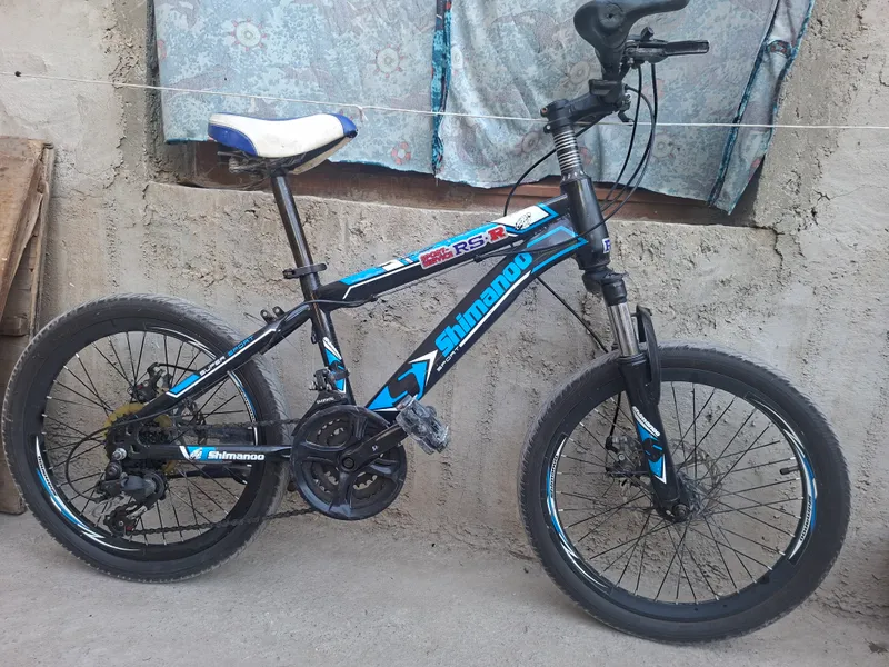 Спортивный велосипед Shimano 8