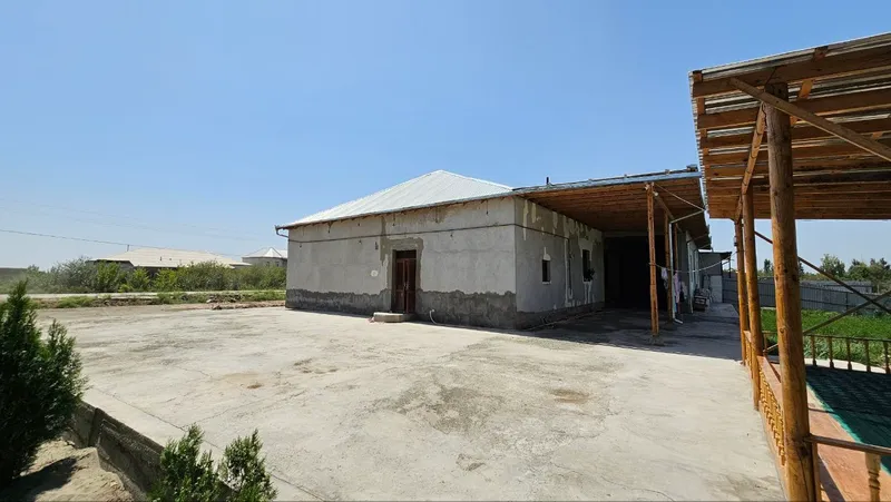 Барча кулайликларга ега ховли жой сотилади