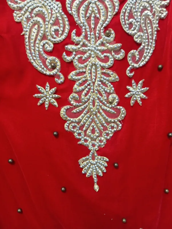 ayollar libosi
