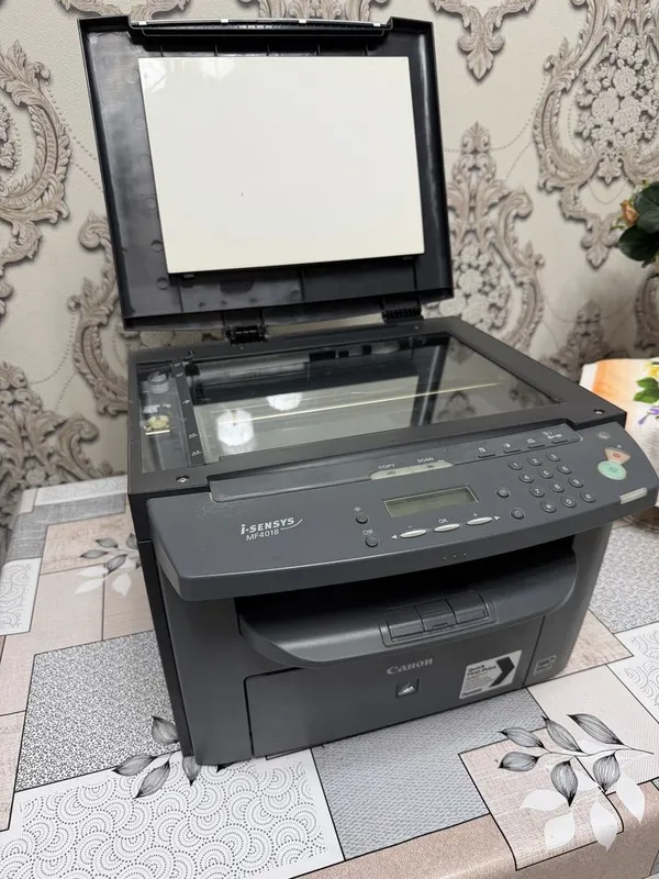Продаю принтер 3 в 1 очень мало использовался