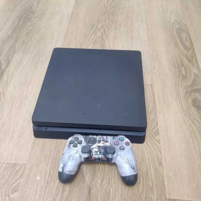 PlayStation 4 sotiladi xolati zur 2