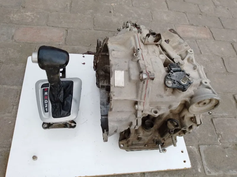 Lada grantani avtomat karopkasi sotiladi zapchast ga — фото 1