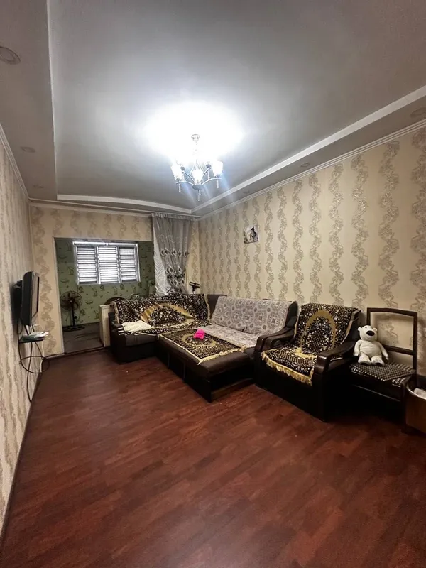 Продаю квартиру массив Келес