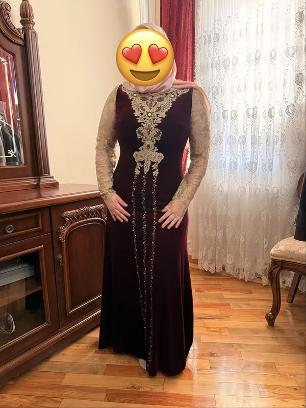 Бархатное платье