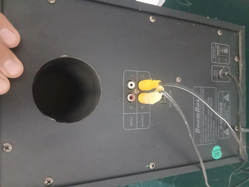 Kolonla boom box blyutusli