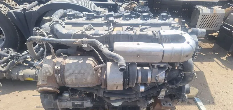 Продаются новые коробка передач ZF 12-ступенчатая, двигатель Cummins, газелевский 540 7