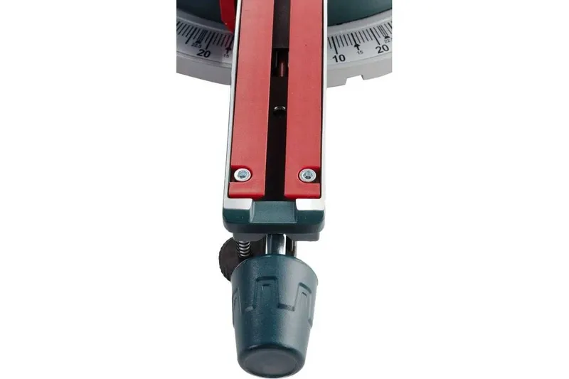 Торцовочная пила Bosch GCM 800 SJ Professional 6