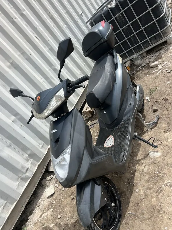Elektr skuter sotiladi, holati zo‘r, 6 mln, shlem + bagaj bor — фото 3