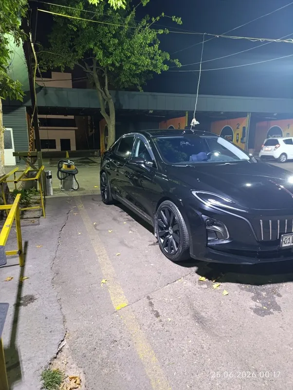 Hongqi EQM 5 500km 2