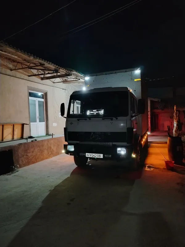 Isuzu Yuk avtomobili Mercedes benz sotiladi 10T lik