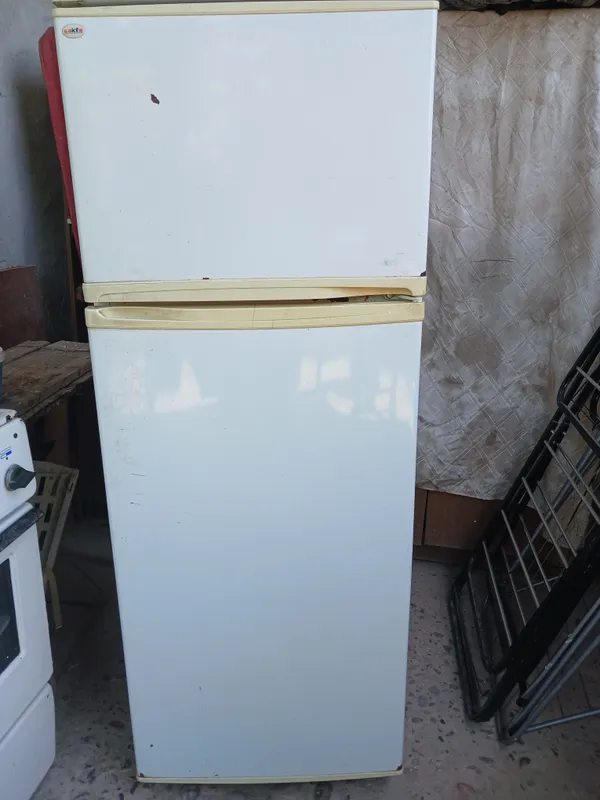 Продаётся холодильник 1 Продаётся холодильник 1
