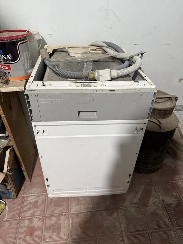 Посудамойка марка ZANUSSI Б/У 1