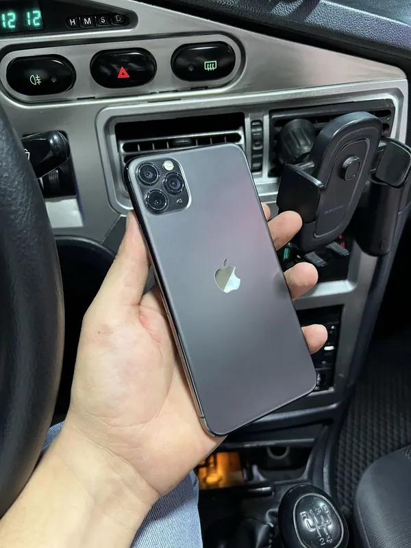 Iphone 11 pro max 256 sotiladi 1 Iphone 11 pro max 256 sotiladi 1