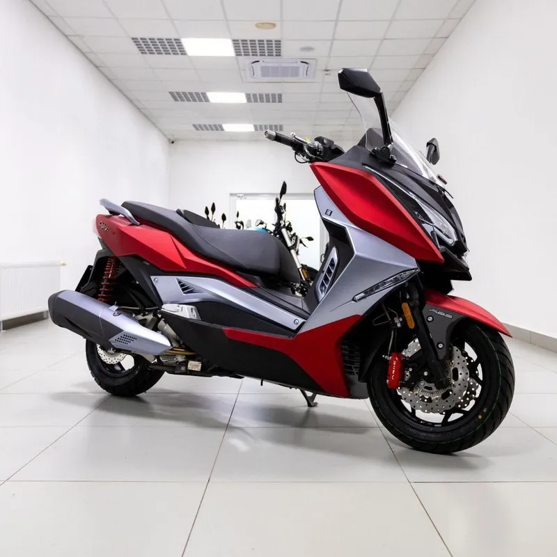 Airiic 320cc макси скутер 1 Airiic 320cc макси скутер 1