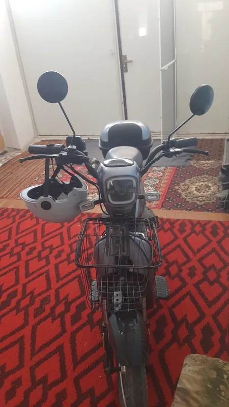 Assalom aleykum kelishilgsn narxda skuter sotild