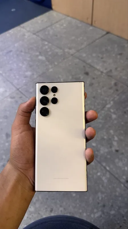 Samsung s22 ultra 1