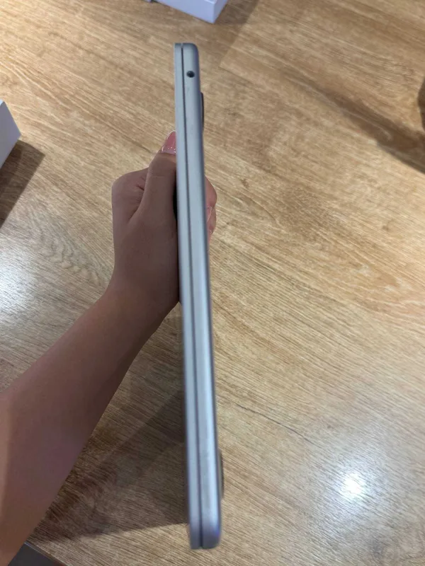 Macbook air M4 16/512GB 4 Macbook air M4 16/512GB 4