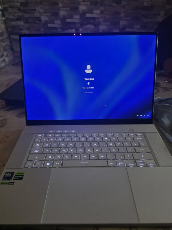 Отличный ноутбук Asus Rog Zephyrus G16 1