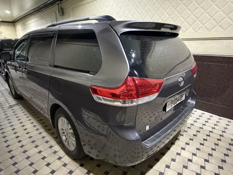 TOYOTASienna avto — фото 2