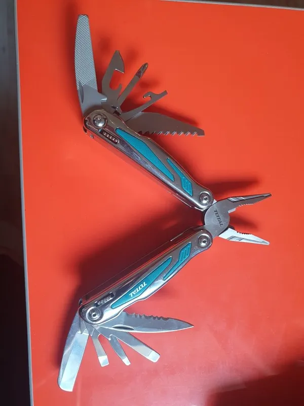 Multitool Total с чехлом 20уе 1 Multitool Total с чехлом 20уе 1