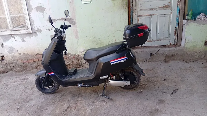 Skuter bor holat yaxshi Skuter bor holat yaxshi