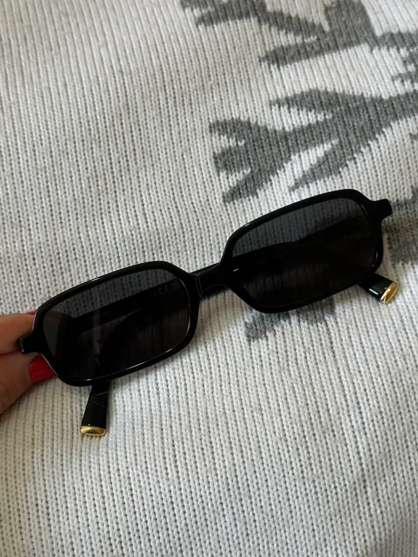 MIU MIU brendining original quyosh ko‘zoynagi 1 MIU MIU brendining original quyosh ko‘zoynagi 1