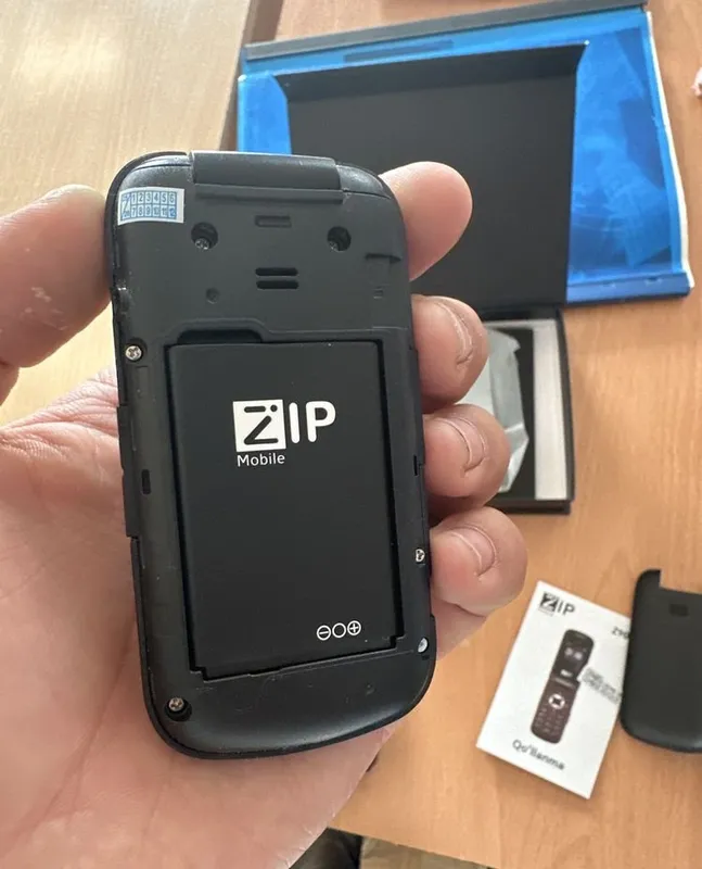 Nokia Z909, новая, коробка вскрыта 6 Nokia Z909, новая, коробка вскрыта 6