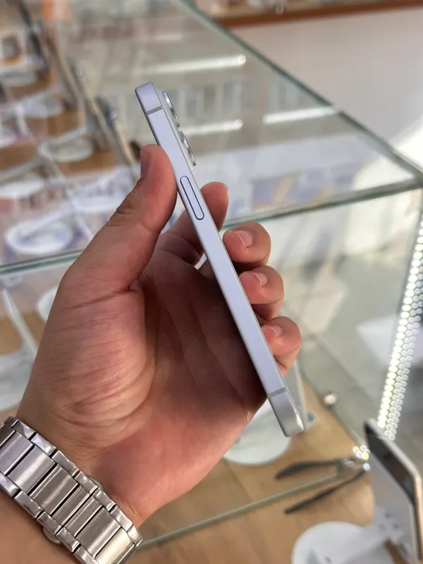 iPhone 15 256 ГБ 79% Синий 3 iPhone 15 256 ГБ 79% Синий 3