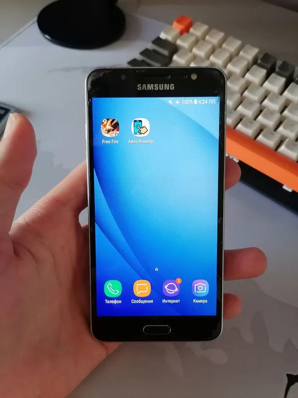 Samsung j5 2016 2/16 gb 2 Samsung j5 2016 2/16 gb 2