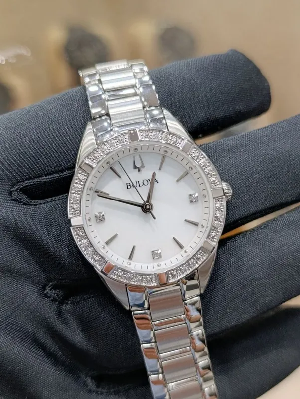 Новое Поступление Женских Бриллиантовых Часов Bulova 3 Новое Поступление Женских Бриллиантовых Часов Bulova 3