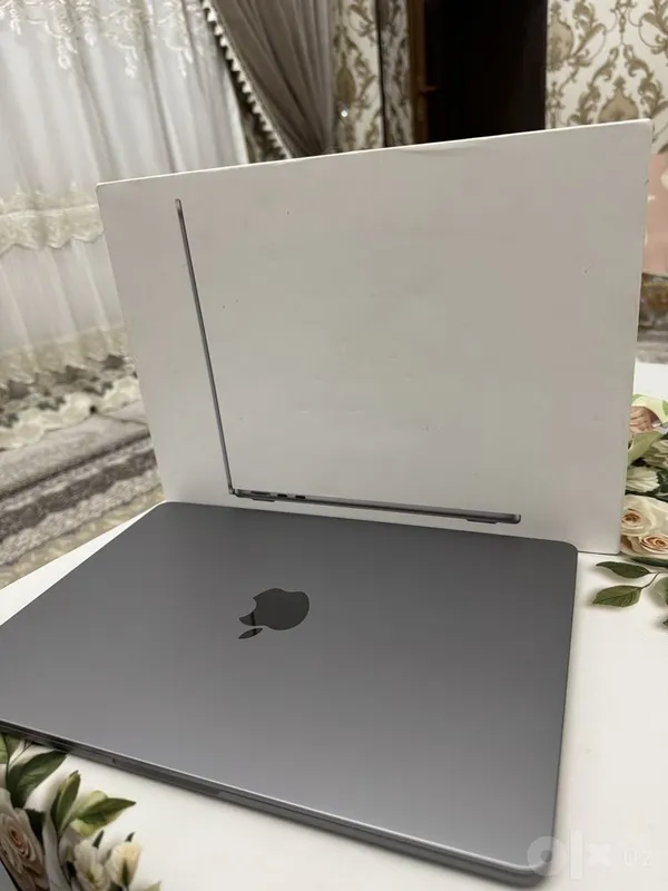 Apple MacBook Air M2 2022, 8/256 ГБ 1 Apple MacBook Air M2 2022, 8/256 ГБ 1