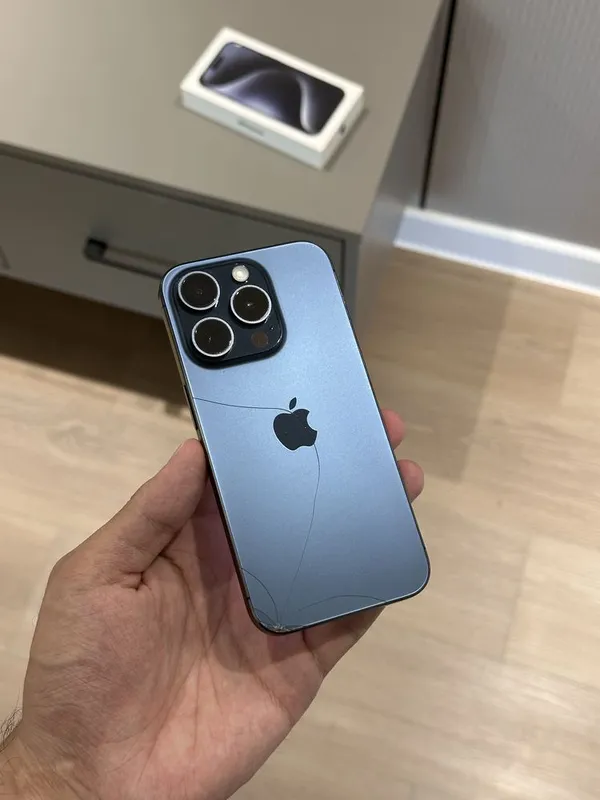 iPhone 15 Pro 128GB — фото 1