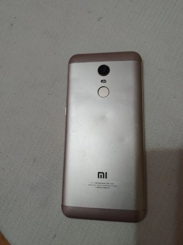 Redmi 5 plus sotiladi 3