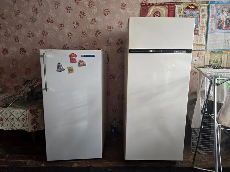 Продаются 2 холодильника