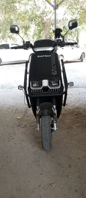 Sukuter sotiladi Sukuter sotiladi