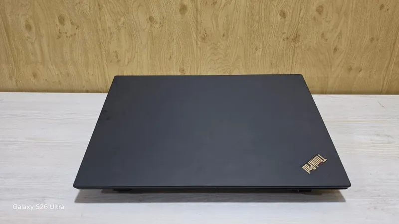 Ноутбук Lenovo ThinkPad T15 Gen1 1