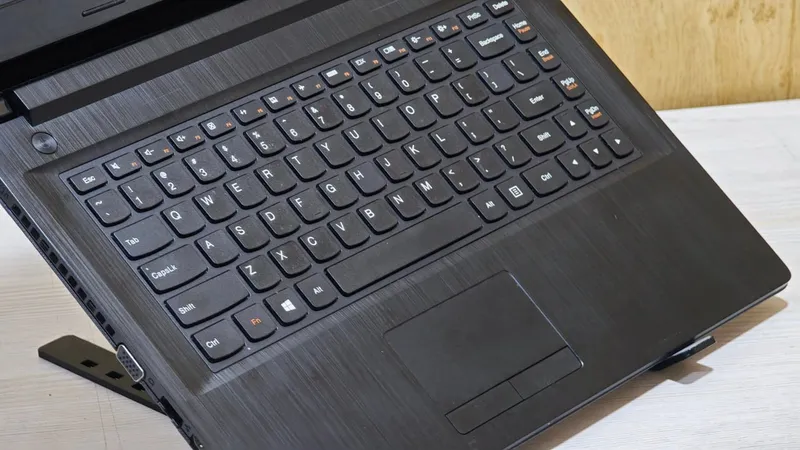 Lenovo noutbuk 1
