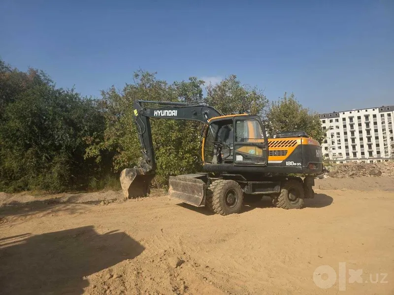 Экскаватор HYUNDAI 180w-9s 3 Экскаватор HYUNDAI 180w-9s 3
