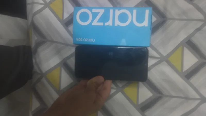 Realmi Narzo 30