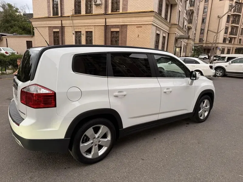 Орландо chevrolet автомат 3позиция в отличном состоянии — фото 1