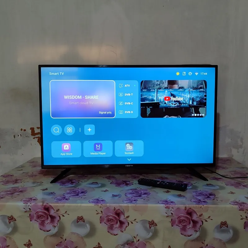 Vesta 43" Full HD Smart TV Juda yaxshi holatda