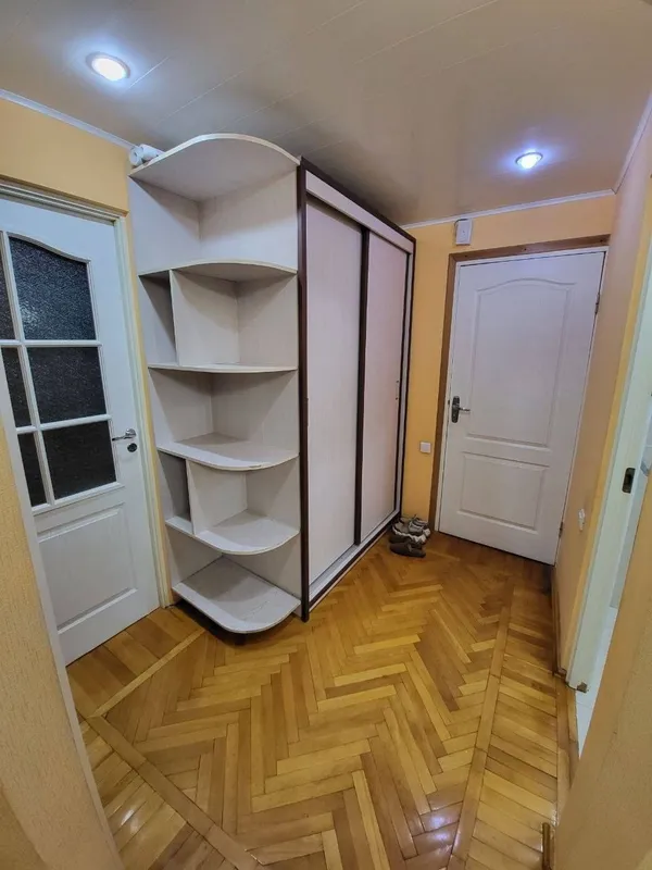 3 xonali kvartira sotiladi, 74 m², 1/4 (Yunusobod tumani) 2 3 xonali kvartira sotiladi, 74 m², 1/4 (Yunusobod tumani) 2