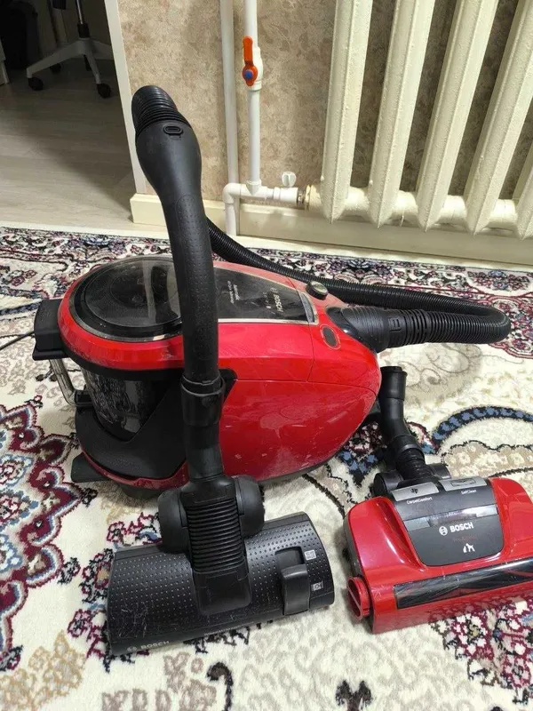 BOSCH Serie|8 BG7PET 220-240V 1