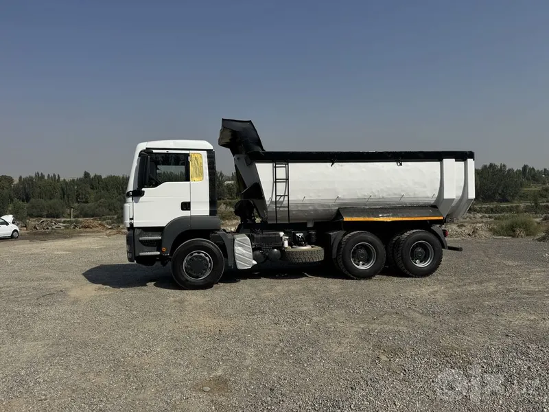 Самосвал MAN 33360 2 Самосвал MAN 33360 2