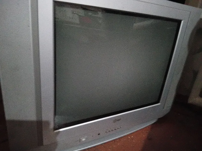ILG TELEVIZOR SOTILADI