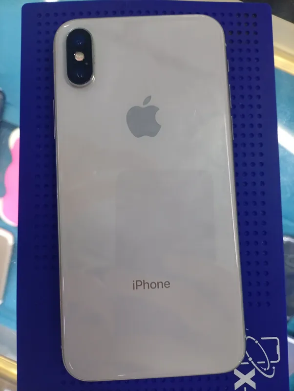 iPhone x 1 iPhone x 1